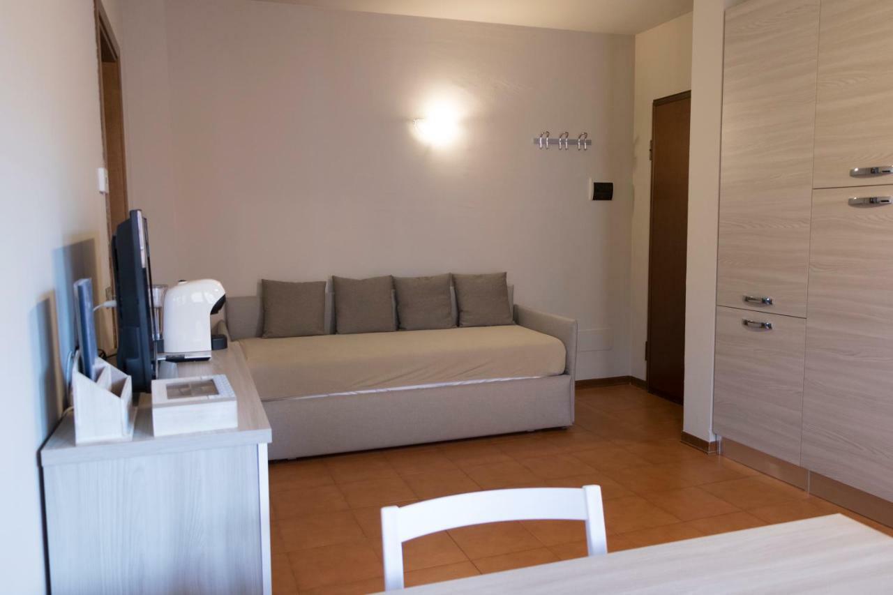 Sirmione Acque Del Garda Apartments Екстериор снимка